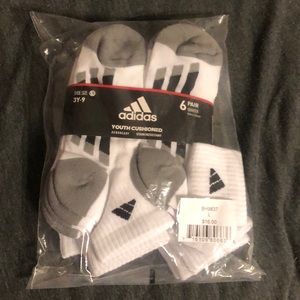Youth adidas socks BRAND NEW